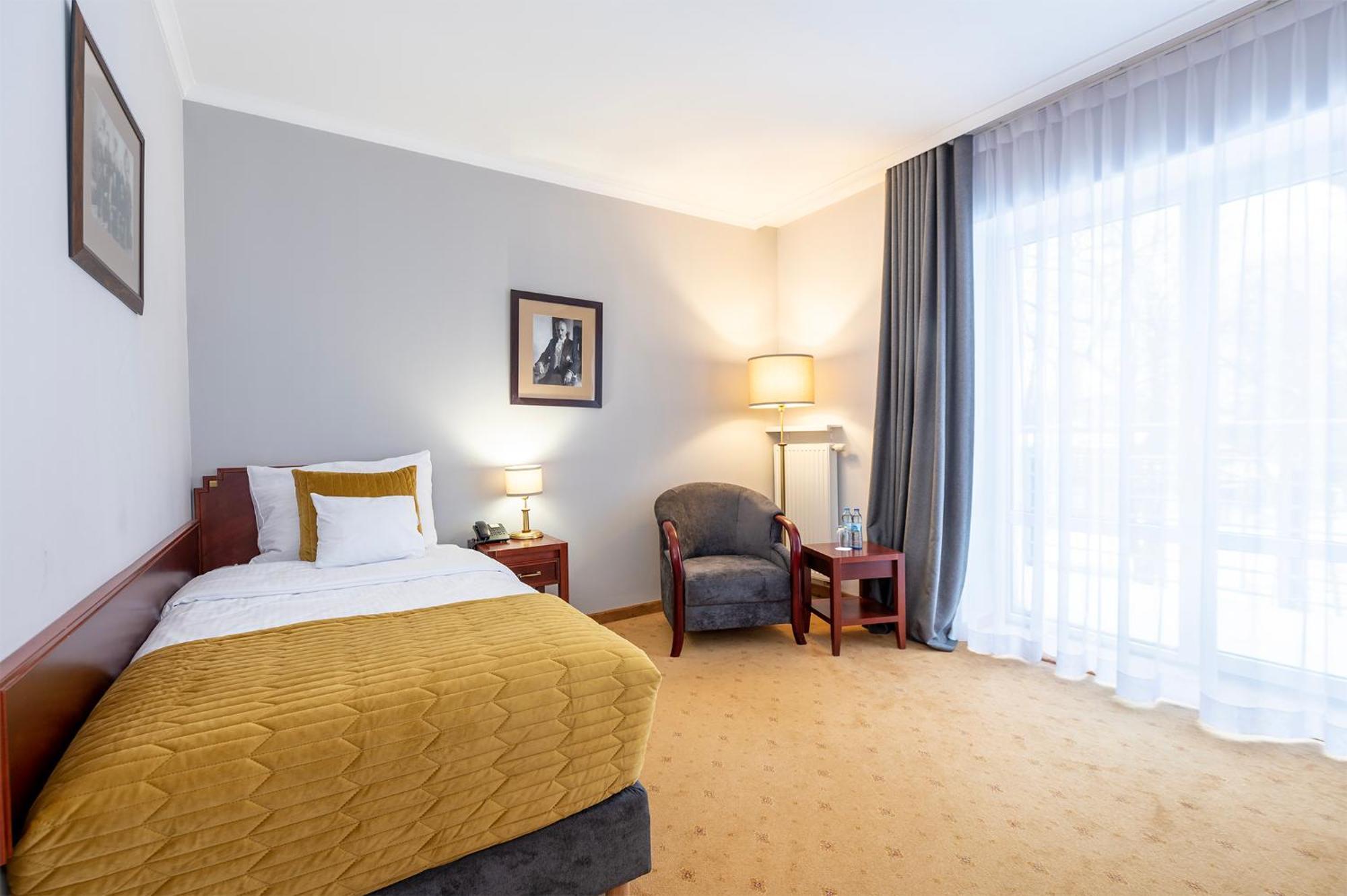 Hotel Moscicki Spala Luaran gambar